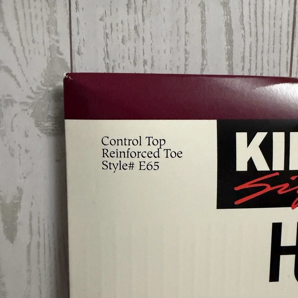 Hanes Kirkland Women's Pantyhose Size EF XL Queen Barely There #E65 Control Top‎